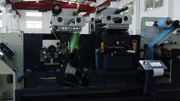 ZMQ370 Flatbed Die Cutting Machine with Stamping Unit-3