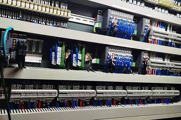 Electrical control box in compliance with European standards